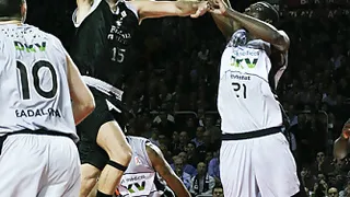 Vivir y morir del triple: Mumbrú y su escudero Conley acaban desde el 6.25 con DKV Joventut