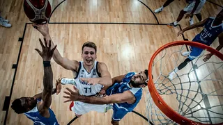 #Eurobasket2017 Grupo A (J3): Doncic y Markkanen, determinantes; Francia supera a Islandia
