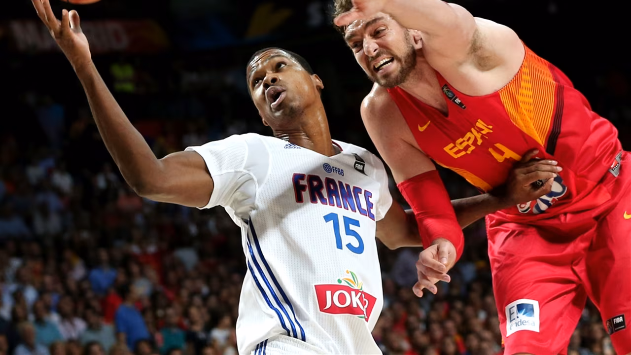 Una España irreconocible, llora y pierde su Copa del Mundo ante Francia     (65-52)