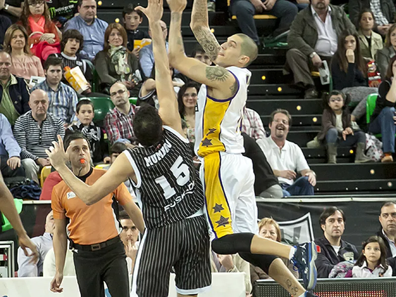 Quintetos Ideales, Entrenador del año y MVP de la temporada