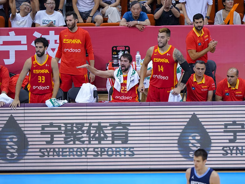 Una España irreconocible en ataque cae ante Rusia antes del Mundial (55-74)