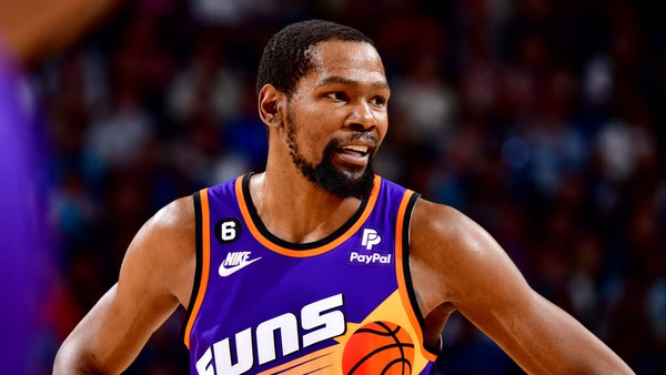 Kevin Durant, el tercero de la historia en firmar un convenio de por vida con Nike