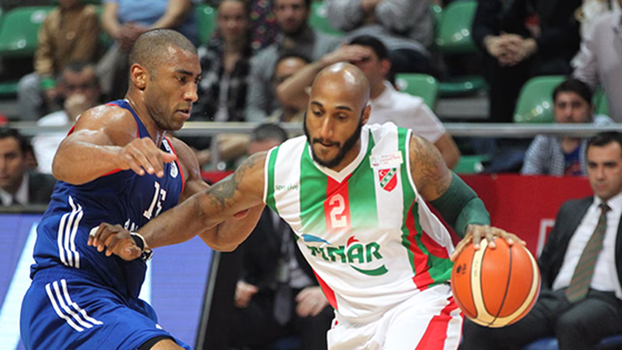¡El Pinar Karsiyaka lo vuelve a hacer! Efes, eliminado en los cuartos de la copa turca