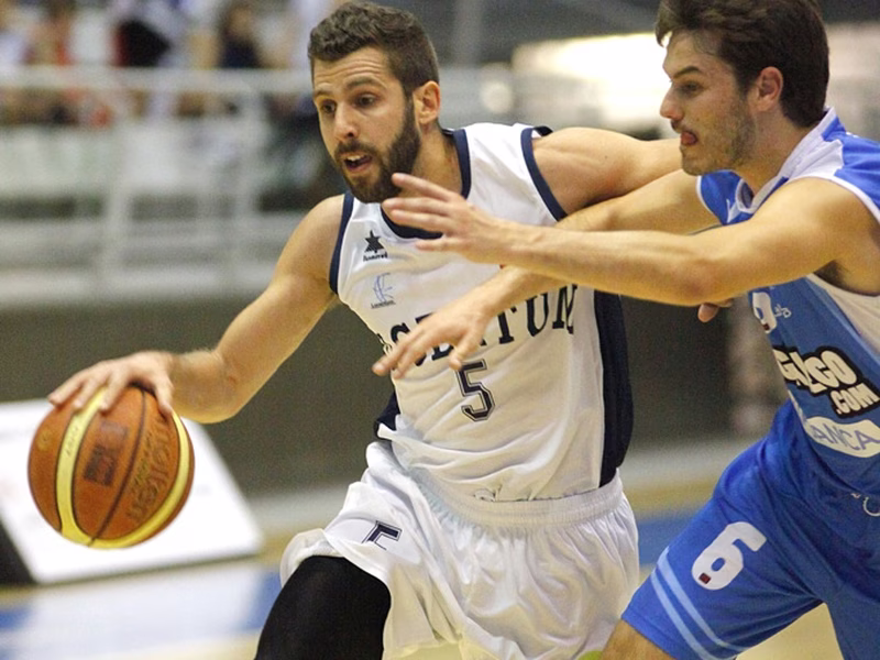 Playoff Adecco Plata: Poderío local en el primer envite