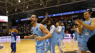 La afición de Breogán vuelve a vibrar con su equipo (85-79)