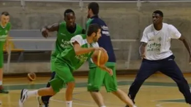 Adrián Fuentes, un mes más en Huesca