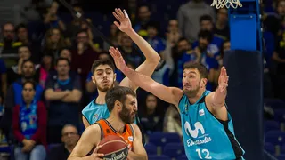 Movistar Estudiantes abrasa al Valencia con un Alec Brown decisivo