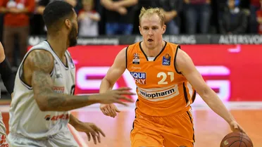 Seth Hinrichs refuerza el juego interior de Manresa