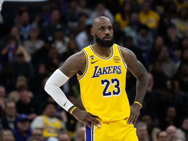 Cómo LeBron tomó la decisión de dejar los Lakers: el silencio que lo dijo todo
