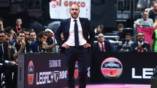 Chus Mateo llega a Toronto Raptors entre aplausos