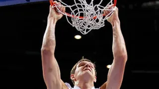 Rusia impone su físico ante Serbia y se jugará con Francia un puesto en la final (77-67)