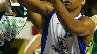 El ex-La Palma, Thomas Terrell, firma dos años con Hyeres Toulon