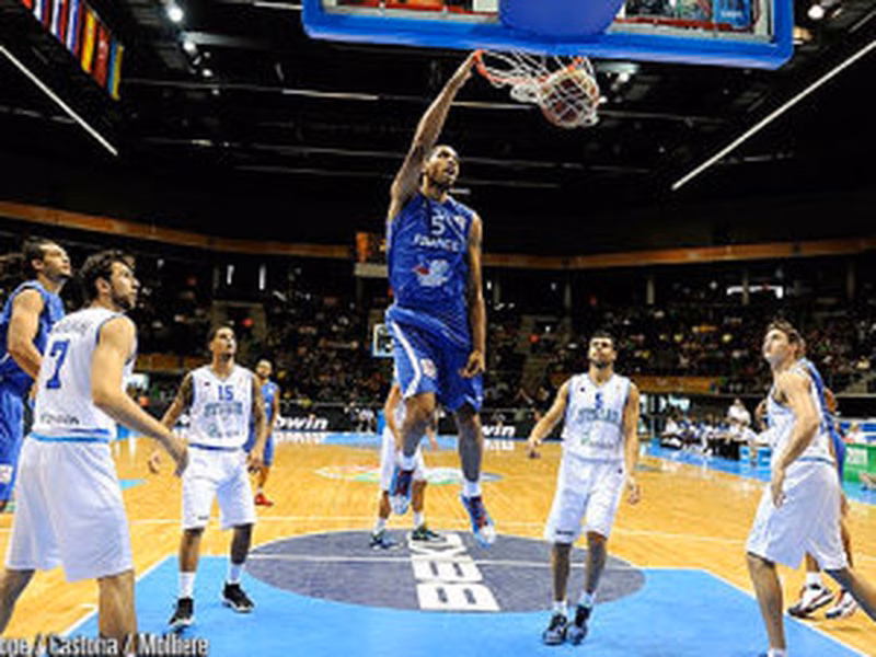 Eurobasket 2011 (J4): Eurobasket 2011 (J4): <i>Arrivederci Azzurri </i>. Polonia sorprende a Turquía. Croacia, contra las cuerdas. Teodosic, acaricia el triple-doble. Deng, MVP