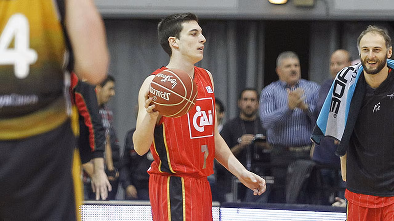 El descarado Sergi García hace historia con su debut con el CAI Zaragoza