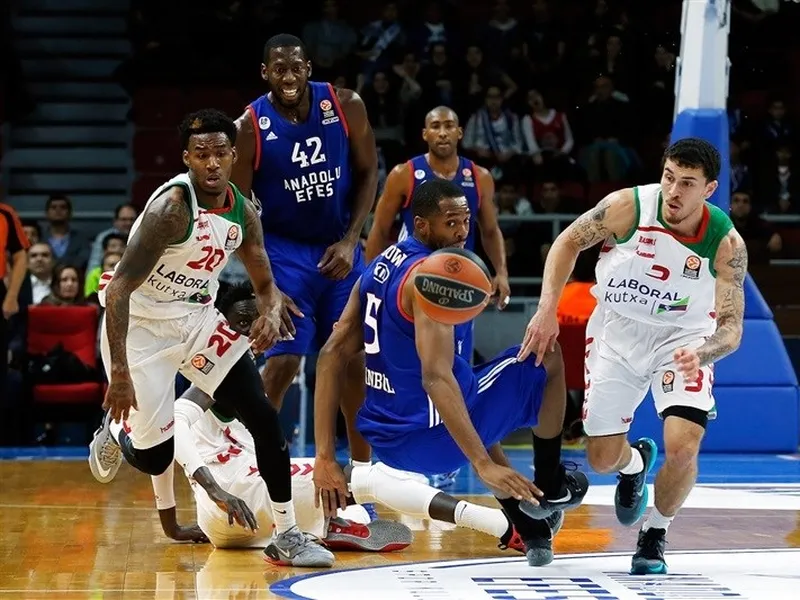 Heurtel se “venga” del Baskonia (95-86)