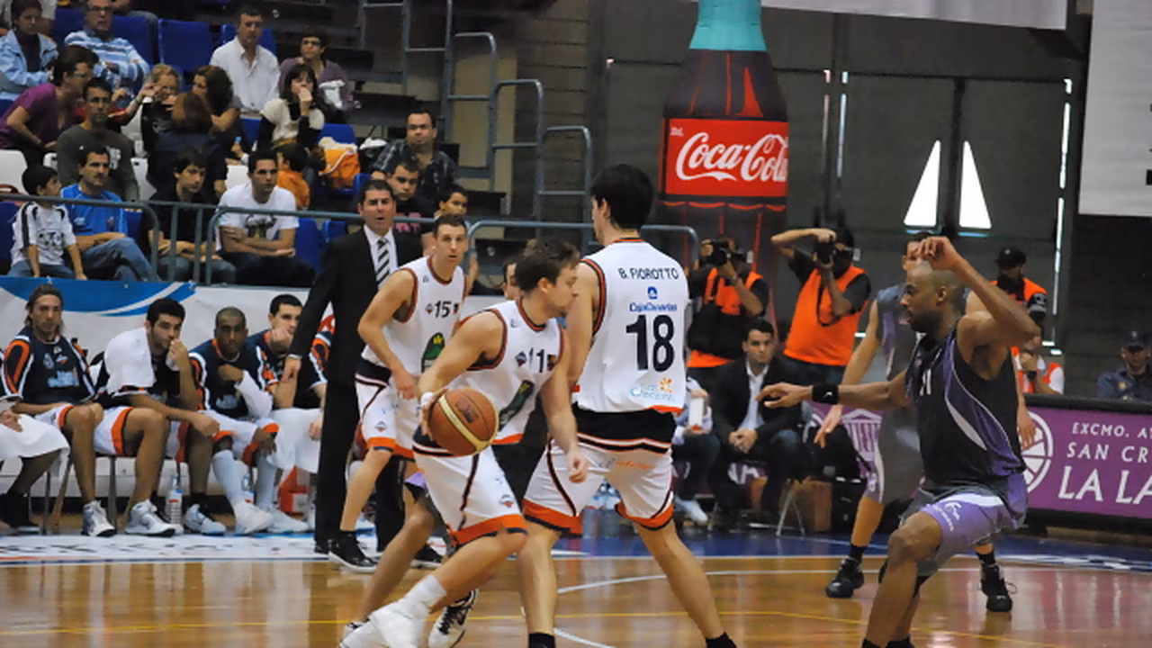 Eric Sánchez se reencuentra con Moncho Fernández en Obradoiro