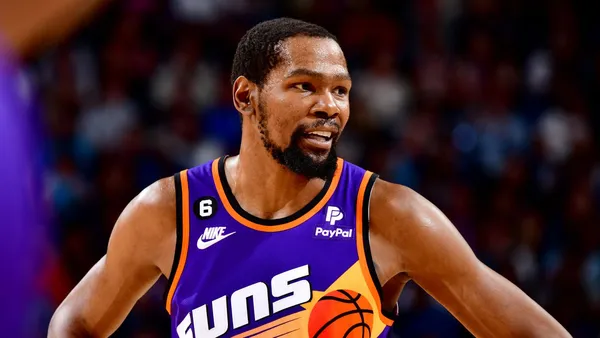 Kevin Durant, el tercero de la historia en firmar un convenio de por vida con Nike