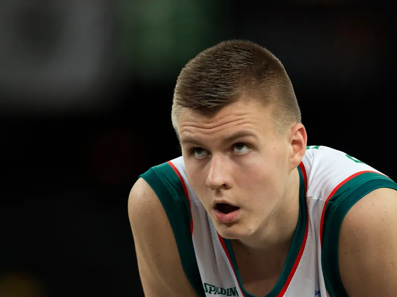 Pat Riley, de pesca sevillana en Andorra. Porzingis, ¿un año más en Sevilla?