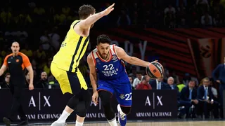 Anadolu Efes mantiene el bloque: renuevan a Micic, Dunston, Simon y Ataman