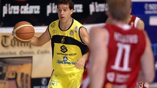 El Socas Canarias e Iker Urreizti amplían su vinculación