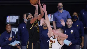 Anthony Davis pone el 2-0 sobre la bocina