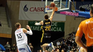 Monbus Obradoiro sigue aumentando su récord gracias a Nemanja Radovic (75-64)