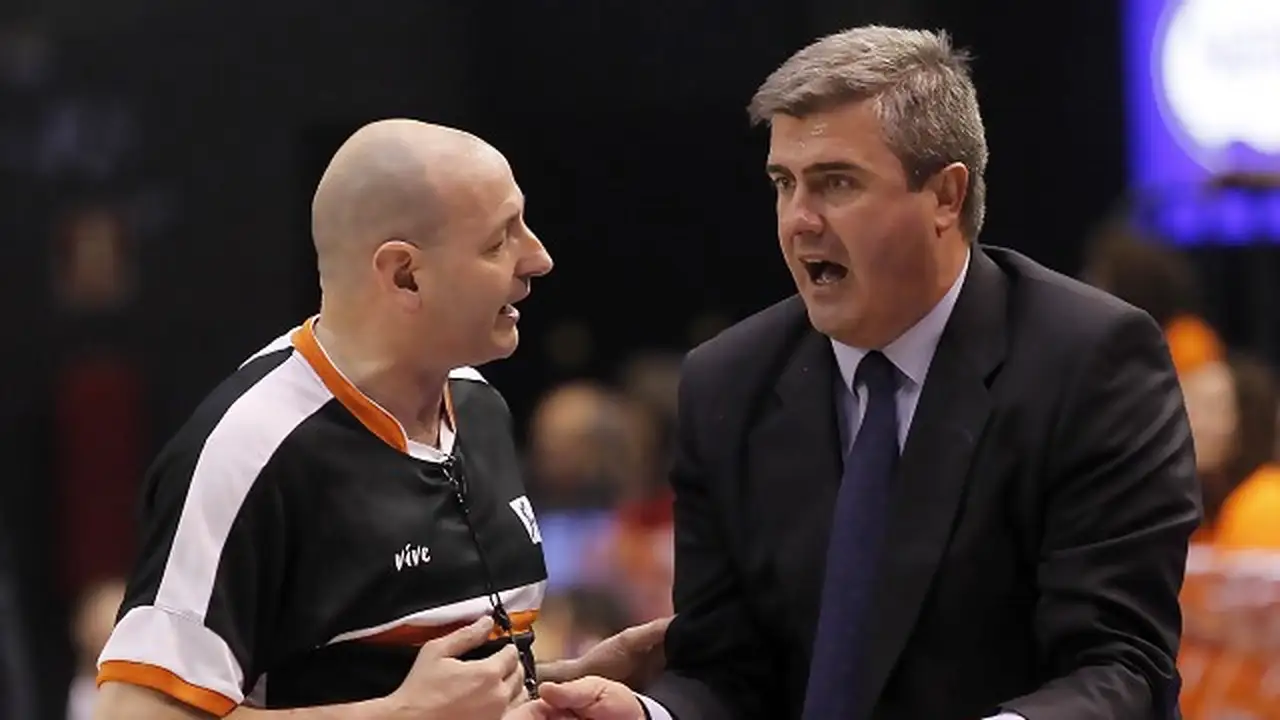El Director General de UCAM Murcia, Alejandro Gómez, estalla: Aunque hubiéramos jugado con Kobe Bryant y tres jugadores más de la NBA, Murcia no hubiera ganado en Valencia