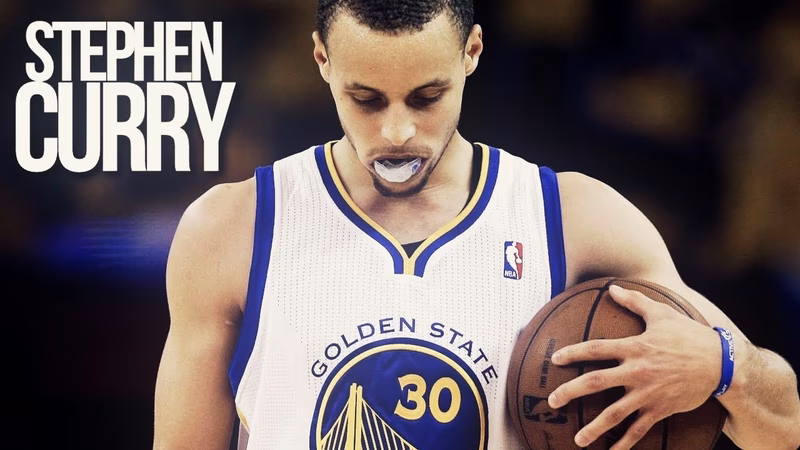 Stephen Curry reaparece a lo grande y los Warriors ganan; Heat empata la serie