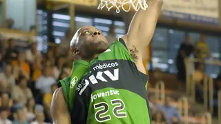 Actualidad Bilbao Basket: Delas, hecho … y Moiso, también