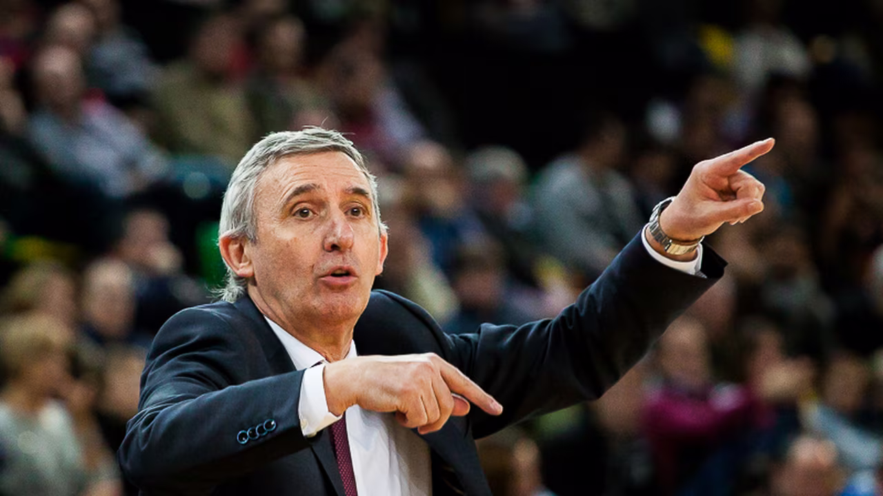 FC Barcelona Lassa hace oficial la renovación de Svetislav Pesic