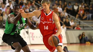 Un Doellman estelar guía al Assignia Manresa a la victoria sobre el FiatC Mutua Joventut (71-59)