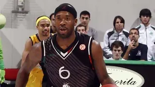 Euroleague J4 (viernes): Bobby Brown se exhibe para dar la primera a Montepaschi. CSKA arrasa Estambul mientras el resto de equipos locales cumplen