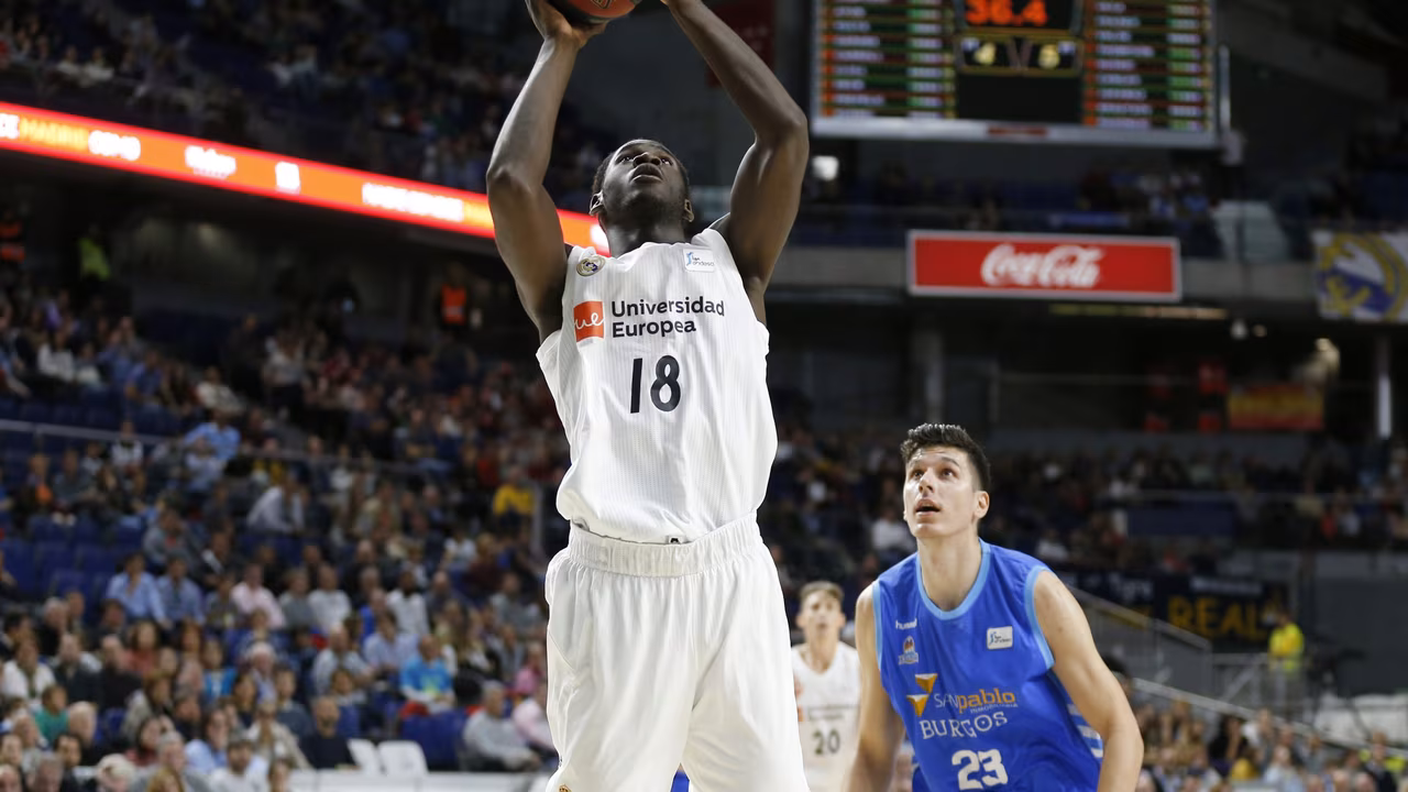 Analizando a Usman Garuba, el último mirlo blanco en salir de la jaula