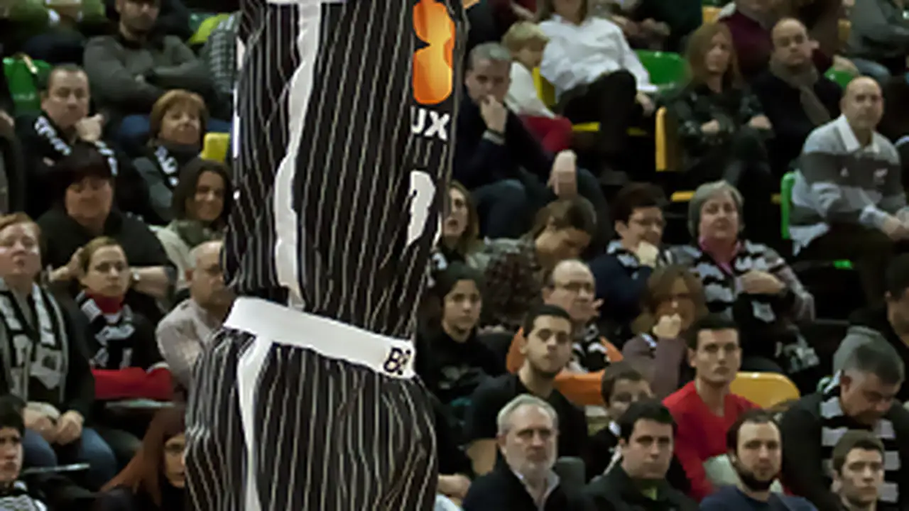 Eurocup Last 16 (J3): Uxue BB gana crédito a costa de Valencia ¿Por qué eres tan bueno, Raül López? Cajasol sigue inédito. Lokomotiv, único equipo invicto. Vitkovac (Buducnost) repite como MVP