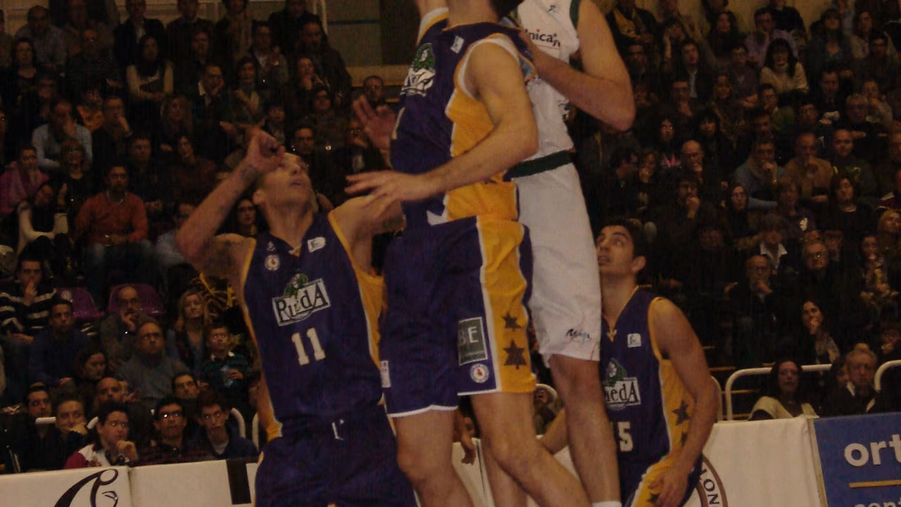 Unicaja gana en Pisuerga casi sin quererlo gracias a Fran Vázquez (84-89)