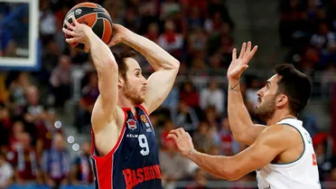 El Baskonia arrolla al Real Madrid y recupera la sonrisa (105-75)