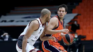 Van Rossom lidera una trabajada victoria de Valencia Basket a Olimpia Milano (86-81)