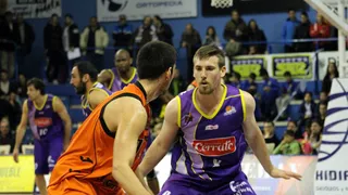 ¡Triple empate en la cola! Ourense prolonga su racha triunfal en Huesca