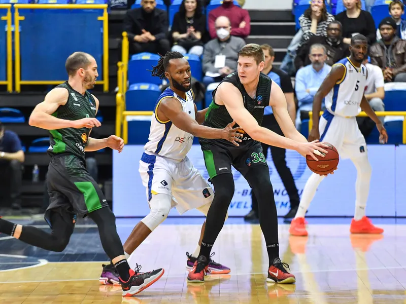 Mercado ACB: UCAM Murcia cierra su primer fichaje
