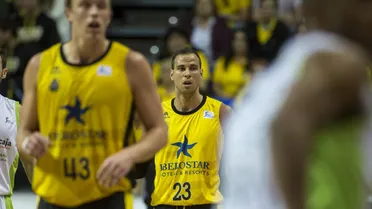 Carl English, dos meses a Iberostar Tenerife