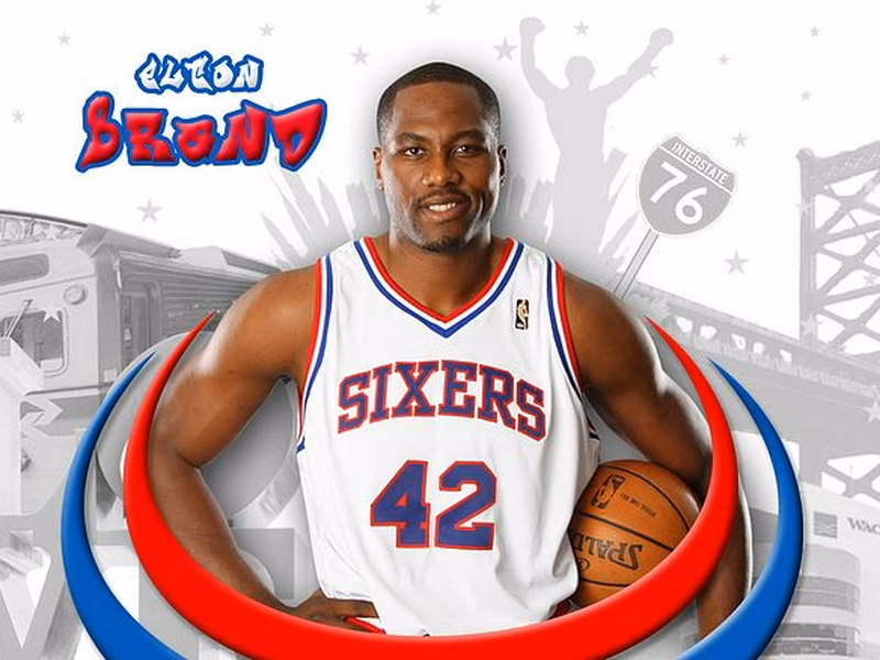 Elton Brand seguirá aportando su veteranía a la pintura de Philadelphia Sixers