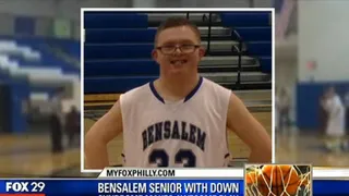 76ers ficha simbólicamente al joven con Síndrome de Down que emocionó a USA