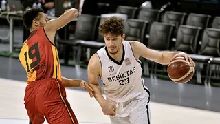 Alperen Sengun, dominando las zonas turcas con 18 años