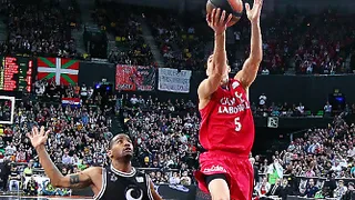 Gescrap Bizkaia perdona la vida a Caja Laboral y Pablo Prigioni demuestra ser el más listo de clase. Los vitorianos, a semifinales