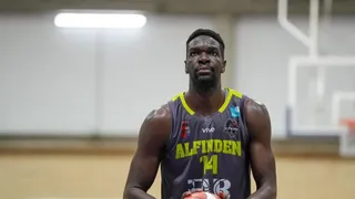 EBA: Douglas Kandulu (Alfindén) es el gran protagonista y se va hasta 55 de valoración