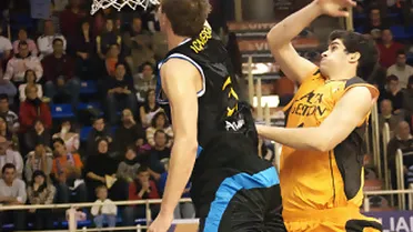 Ribas se une al nuevo proyecto Baskonia; Ignerski, de Sevilla a Donosti