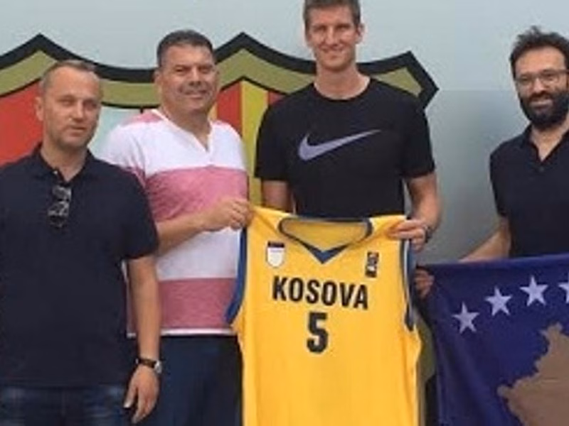 El CSD advierte que no tramitaría una licencia con pasaporte kosovar para Doellman