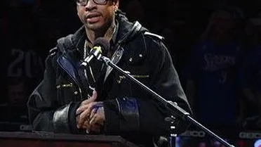 Los Sixers retiran el #3 a Iverson en el festival anotador de Ariza (40 puntos)