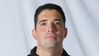 MMT Estudiantes premia a De Pablos con la renovación