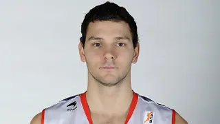 El Caja Laboral corta a Lofton y renueva a Micov